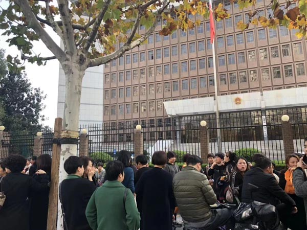 上海律師來講講工程建設中如何區分掛靠關系和分包關系